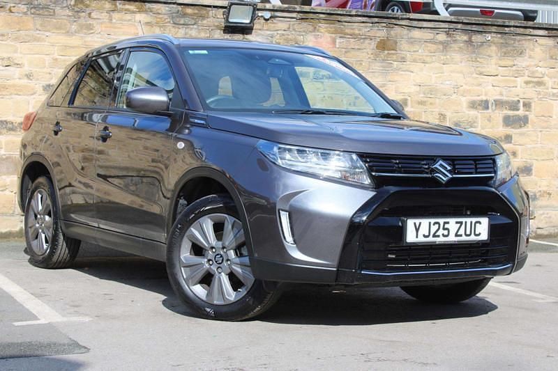 Used 2025 Suzuki Vitara SUV | £21,500 (Expensive) - Image 1/4