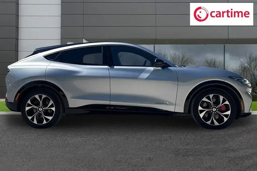Used Ford Mustang Standard Range 269 HP (197 kW) 2022 Silver Hatchback