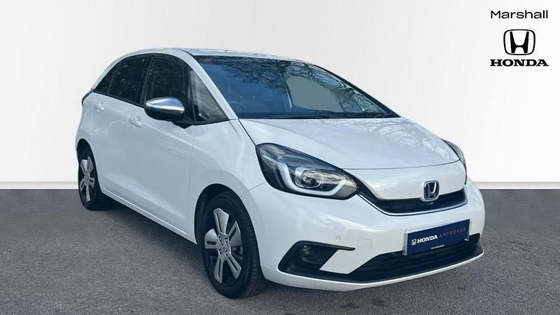 Second-hand Honda Jazz Hybrid 109 CP (80 kW) 2021 Alb Hatchback
