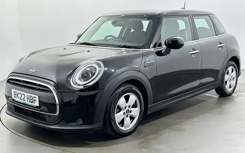 Used Mini Cooper Classic 136 HP (100 kW) 2022 Black Hatchback