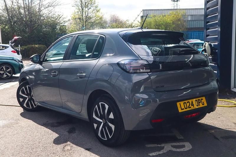 Used Peugeot 208 Active 74 HP (54 kW) 2024 Grey Hatchback