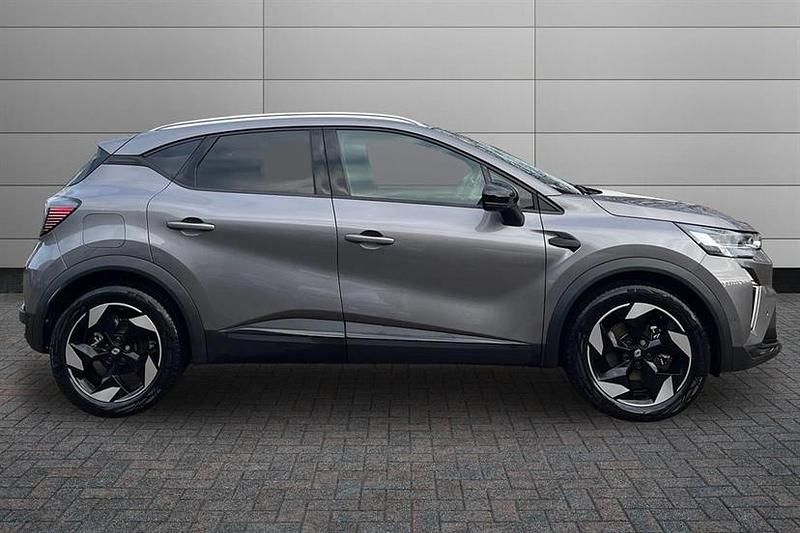 Used Renault Captur Techno 143 HP (105 kW) 2024 Ceramic grey SUV