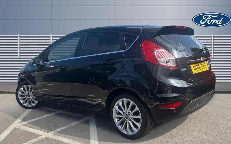 Used Ford Fiesta Titanium X 101 HP (74 kW) 2016 Black Hatchback