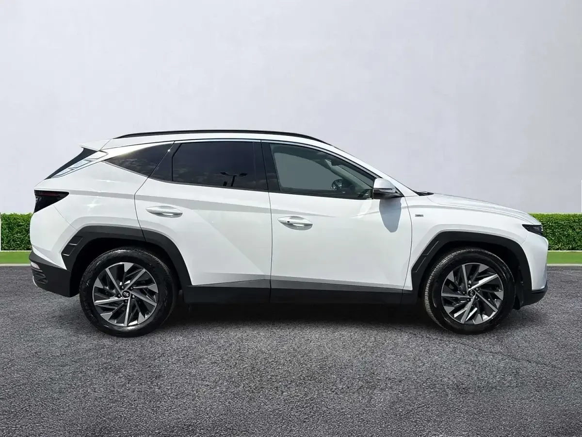 Used Hyundai Tucson Premium 230 HP (169 kW) 2021 White SUV