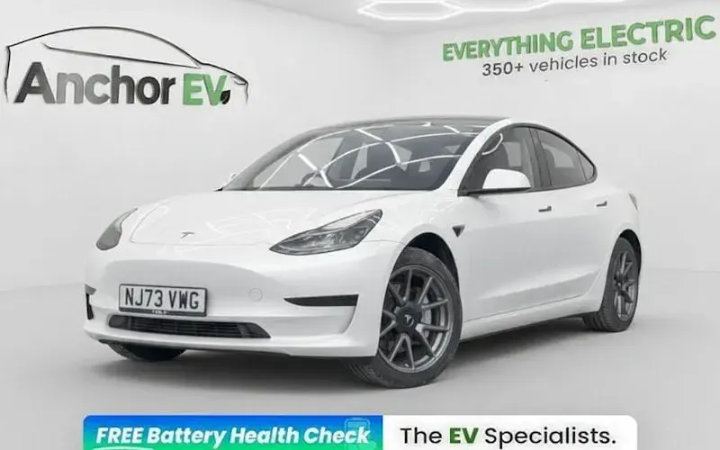 Used Tesla Model 3 Standard Range 180 kW (245 HP) 2023 Sedan