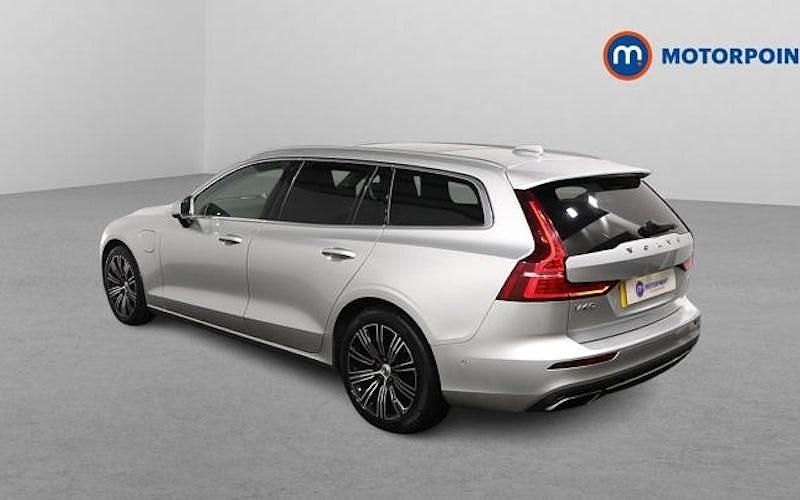 Used Volvo V60 Inscription 303 HP (222 kW) 2020 Silver Estate