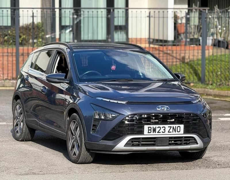 Used Hyundai Bayon Premium 100 HP (73 kW) 2023 Grey SUV