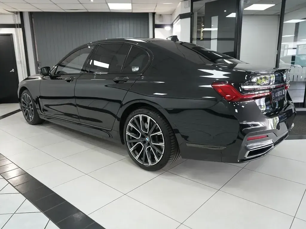 Used BMW 730 M Sport 265 HP (194 kW) 2020 Black Sedan