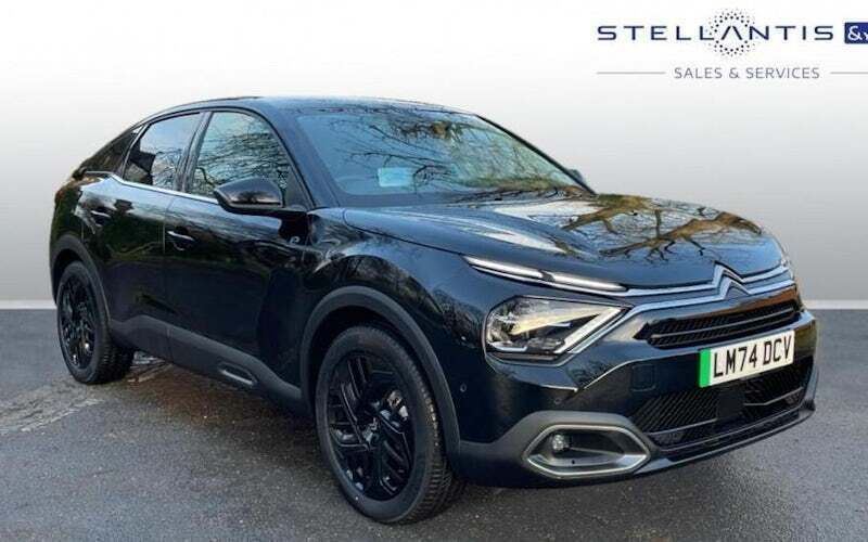Black New 2024 Citroën e-C4 Hatchback | £18,529 (Good price) - Image 1/4