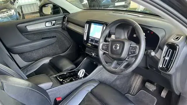 Used Volvo XC40 Ultimate 194 HP (142 kW) 2023 SUV