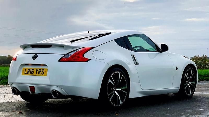 Used Nissan 370Z GT 370 HP (272 kW) 2016 White Coupe