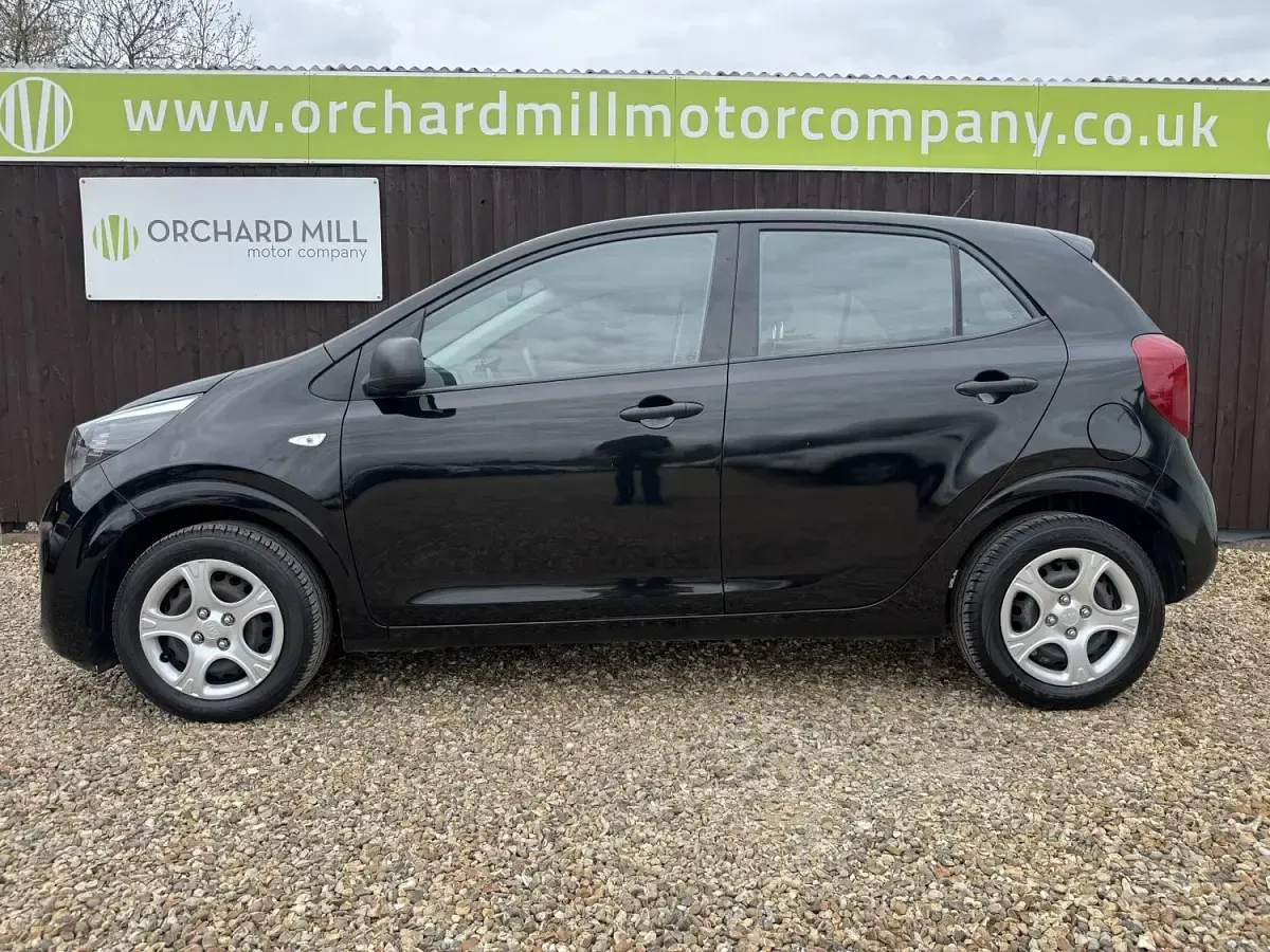 Used Kia Picanto 66 HP (48 kW) 2018 Black Hatchback