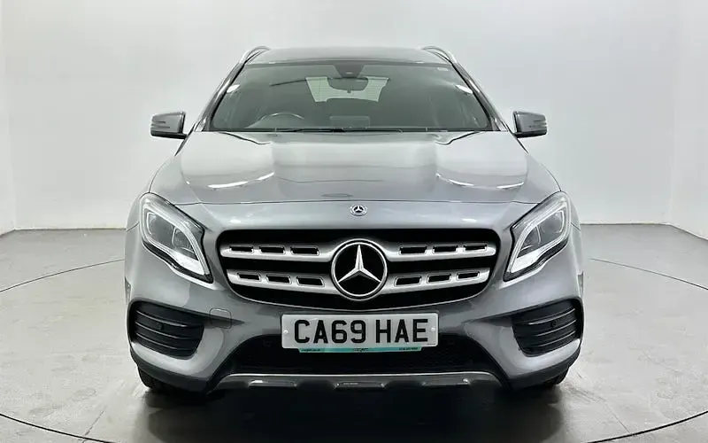 Used Mercedes GLA180 AMG line 122 HP (89 kW) 2020 Grey SUV