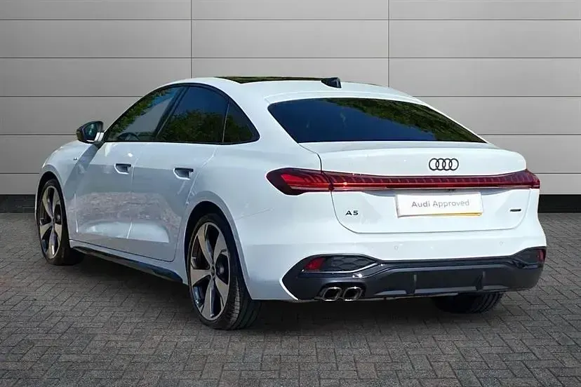 Nouă Audi A5 Advanced 204 CP (150 kW) 2026 Alb Berlinǎ