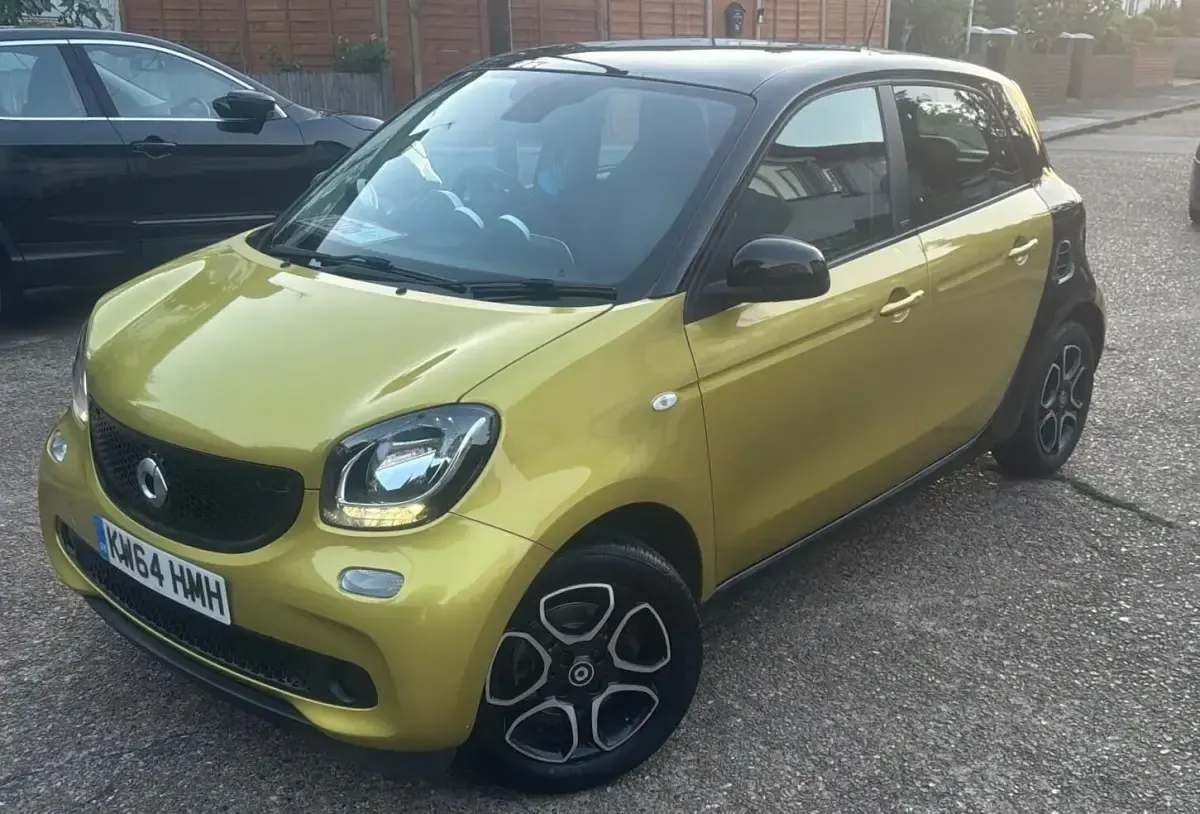 Used Smart ForFour Premium 2015 Yellow Hatchback