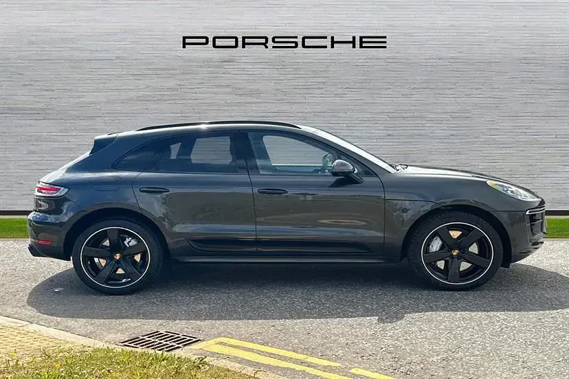 Used Porsche Macan Turbo 440 HP (323 kW) 2021 Volcano grey SUV