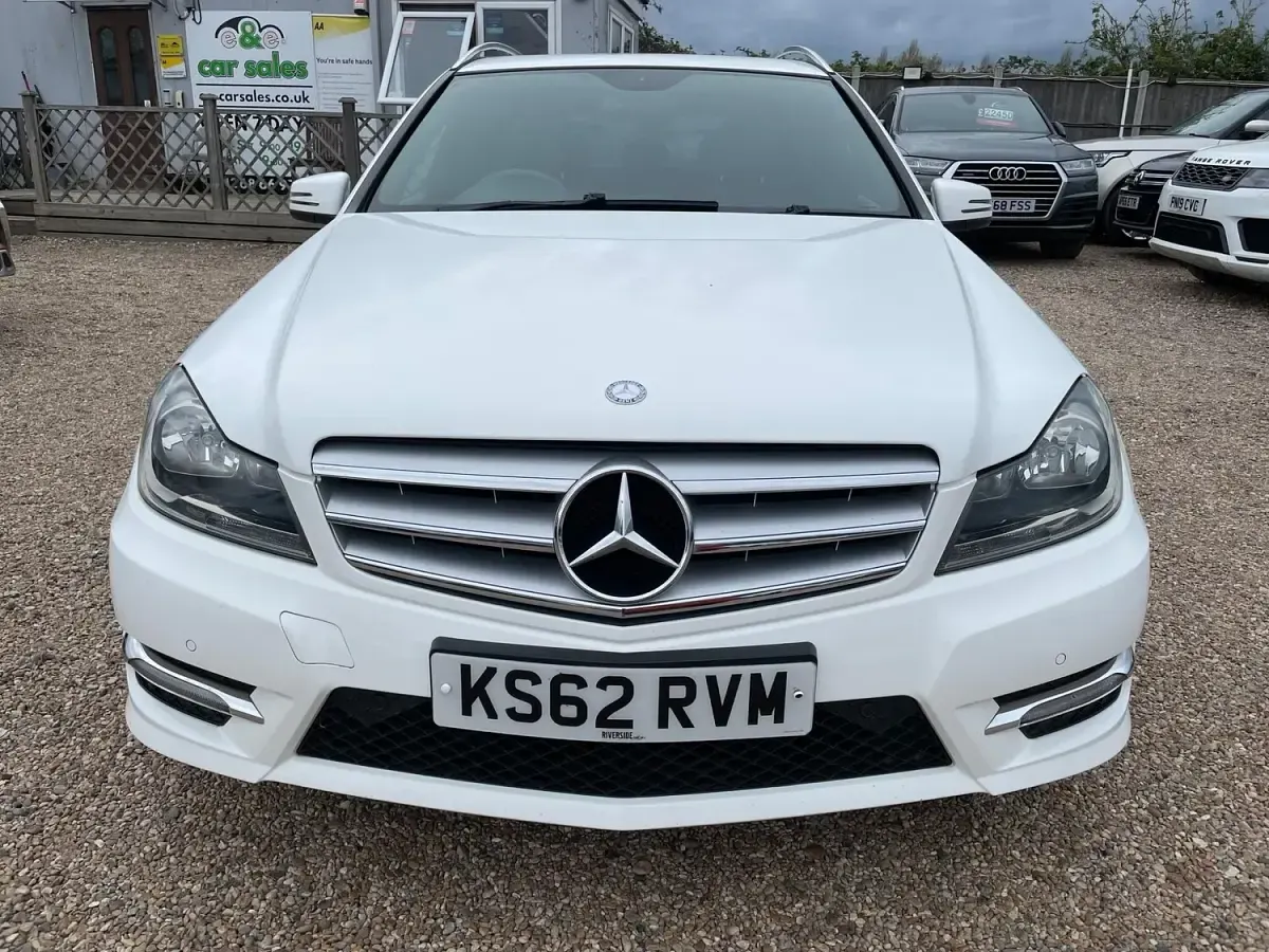 Used Mercedes C250 AMG 2013 White Estate