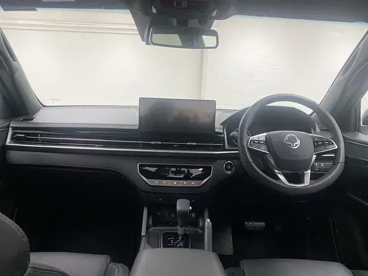 New KGM Musso 202 HP (148 kW) 2025 White Pickup