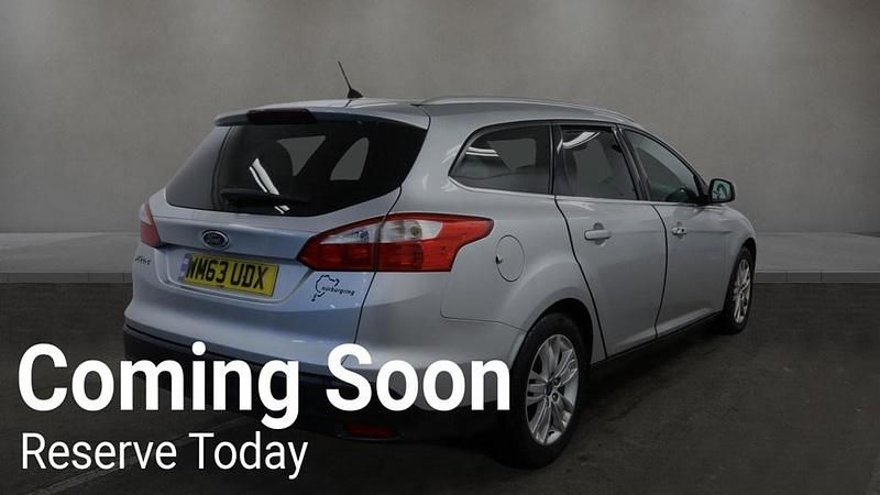 Used Ford Focus Titanium 2014 Silver Estate