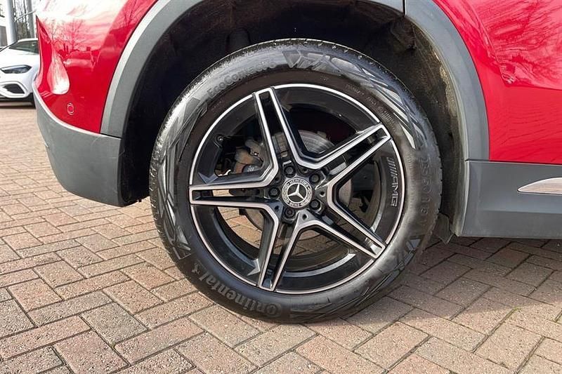 Used Mercedes GLA200 Executive 163 HP (119 kW) 2023 Cosmos black SUV