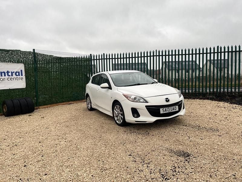 Used Mazda 3 105 HP (77 kW) 2013 White Hatchback