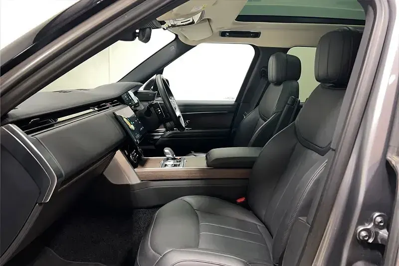 Used Land Rover Range Rover SE 433 HP (318 kW) 2023 Grey SUV