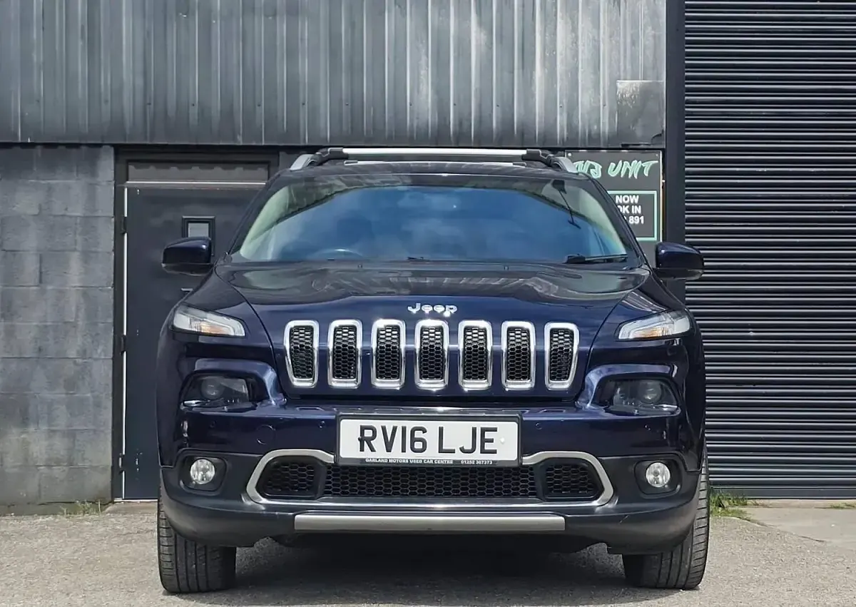 Used Jeep Cherokee Limited 197 HP (144 kW) 2016 Blue SUV