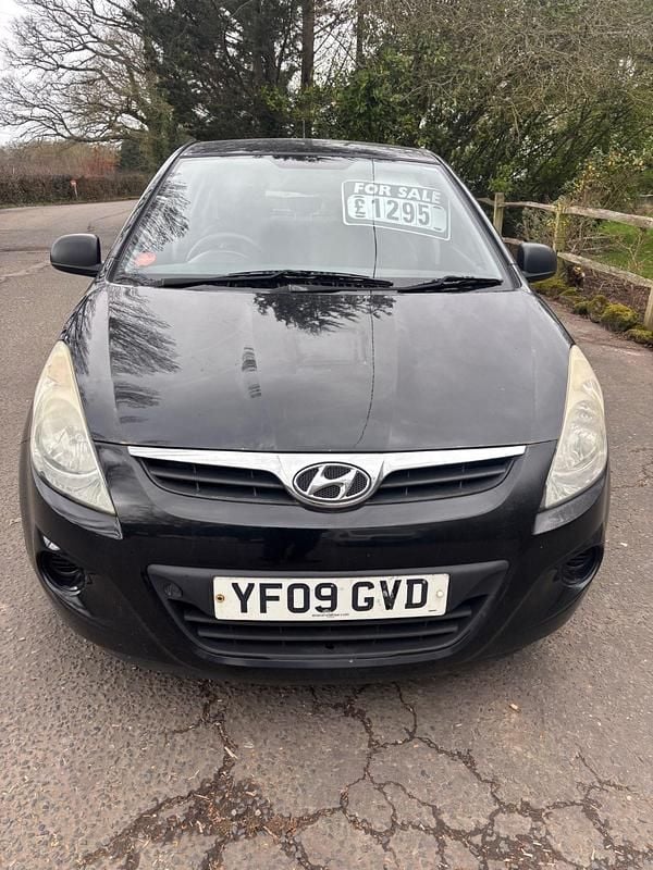 Used Hyundai i20 Classic 77 HP (56 kW) 2009 Black Hatchback