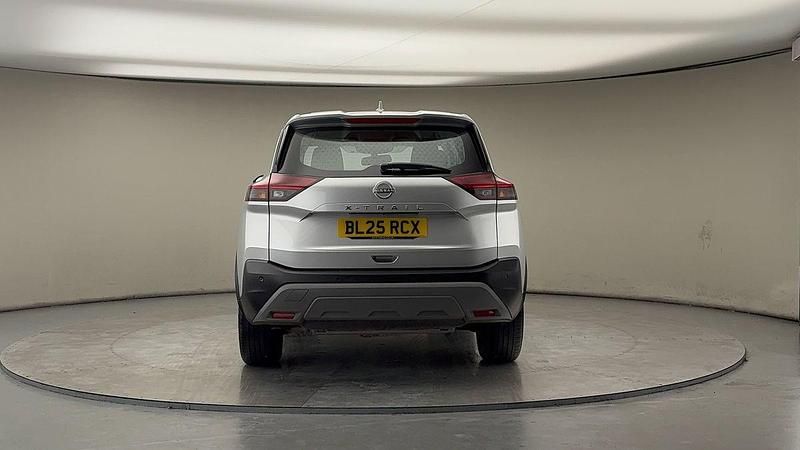 Used Nissan X-Trail Acenta Premium 204 HP (150 kW) 2025 Silver SUV