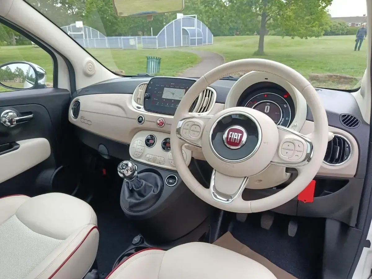 Used Fiat 500 Dolcevita 70 HP (51 kW) 2021 White Hatchback