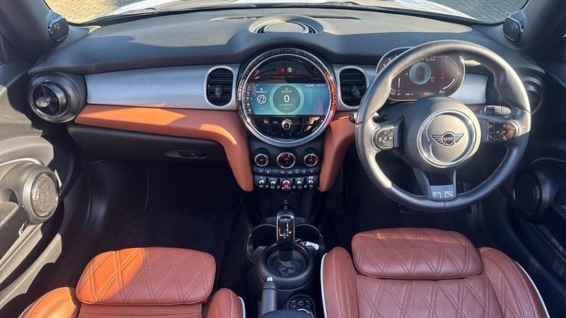 Used Mini Cooper Exclusive 134 HP (98 kW) 2023 Grey Hatchback