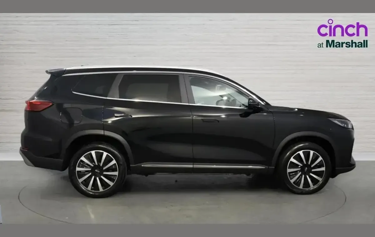 New Chery Tiggo 8 326 HP (239 kW) 2026 Black SUV