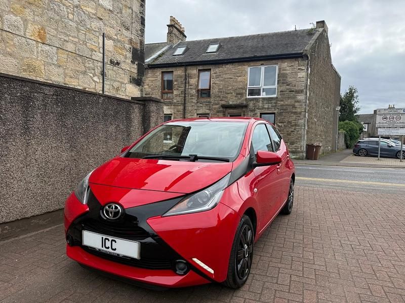 Red Used 2017 Toyota Aygo X-play Hatchback | £5,995 (Good price) - Image 1/4