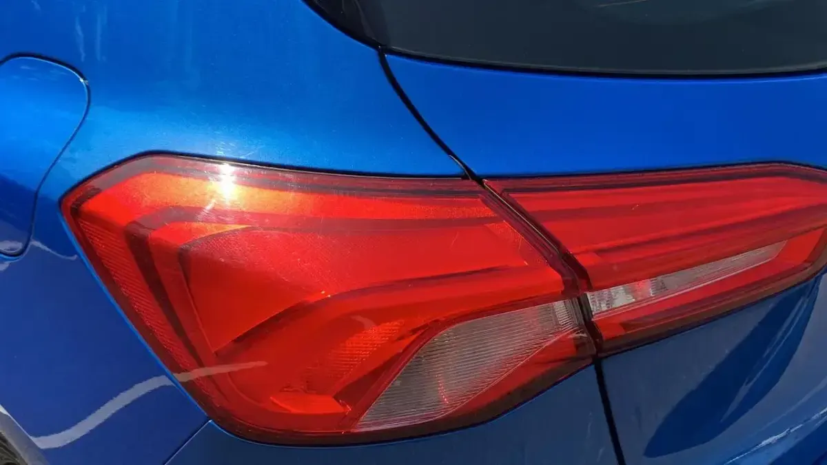 Used Ford Focus Titanium 123 HP (90 kW) 2019 Blue Hatchback