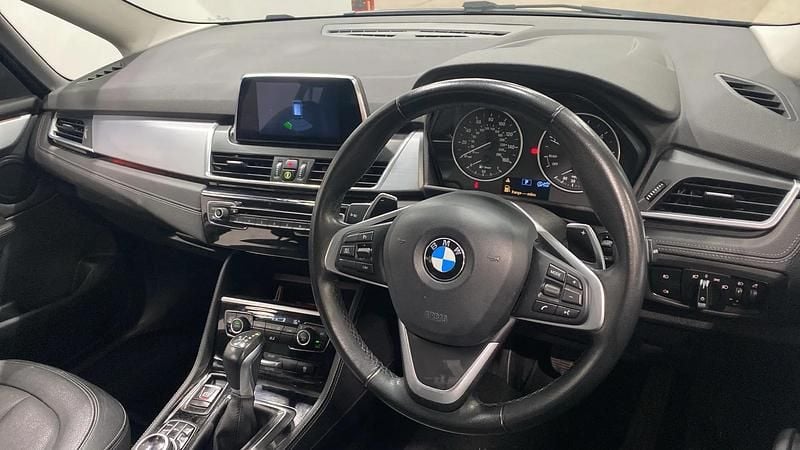 Used BMW 220 Luxury Line 190 HP (139 kW) 2018 Black Estate