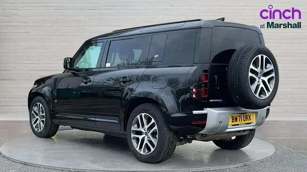 Used Land Rover Defender 404 HP (297 kW) 2022 Black SUV