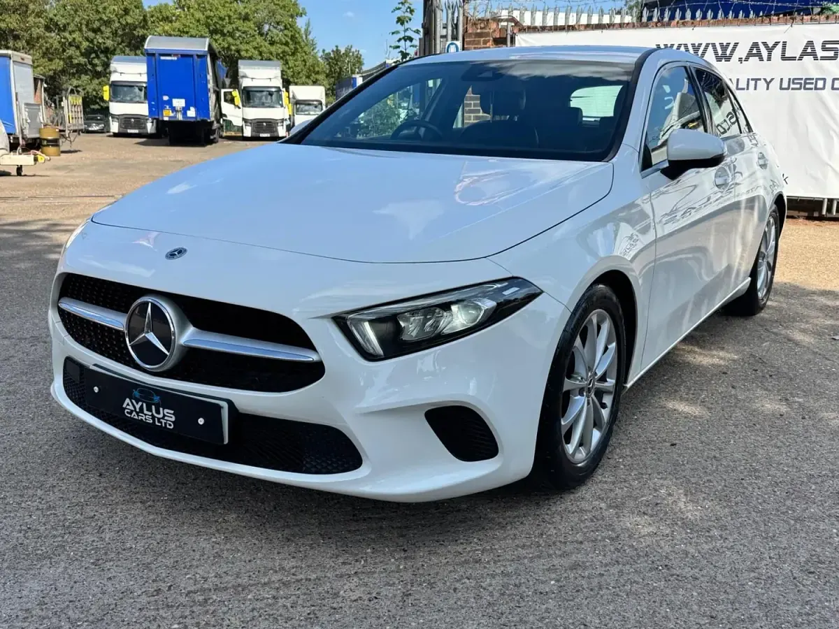 Used Mercedes A200 163 HP (119 kW) 2019 White Hatchback