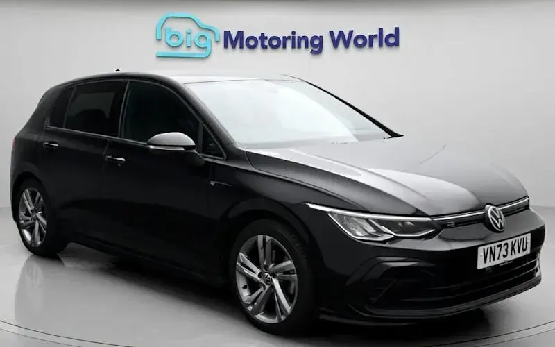 Used VW Golf VIII R-line 150 HP (110 kW) 2023 Hatchback