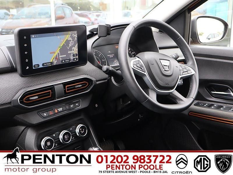 Used Dacia Sandero Prestige 89 HP (65 kW) 2022 Orange Hatchback