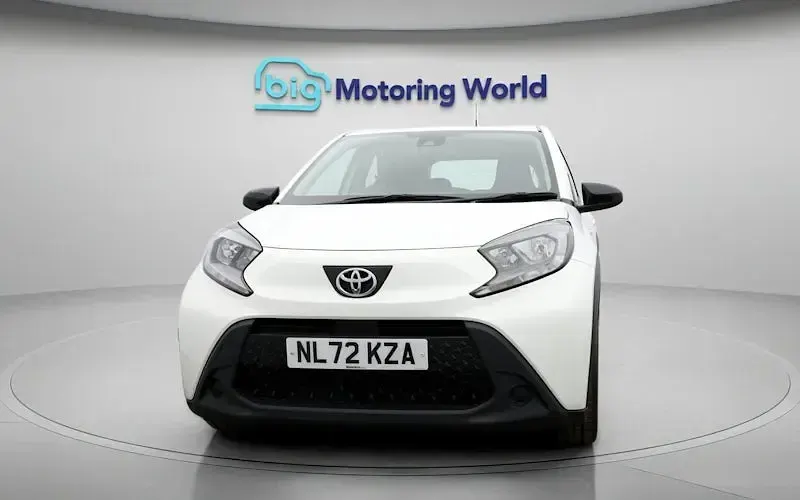 Usado Toyota Aygo X PURE 72 HP (52 kW) 2025 SUV