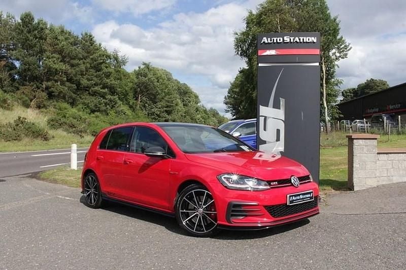 Used VW Golf VII GTI 290 HP (213 kW) 2019 Red Hatchback