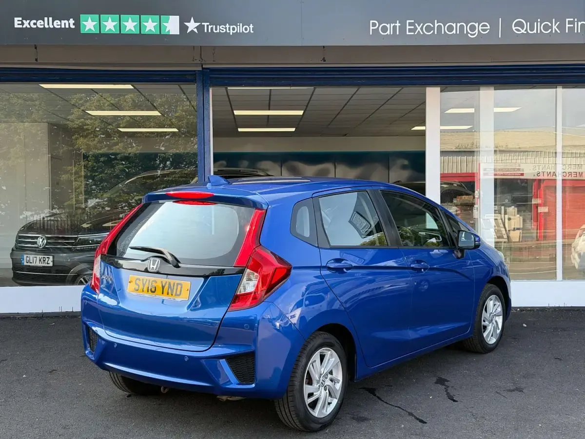 Used Honda Jazz SE 102 HP (75 kW) 2016 Blue Hatchback