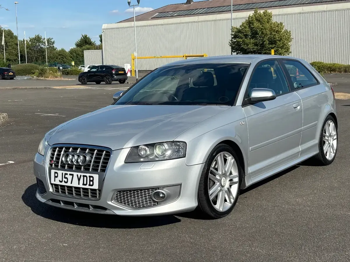 Used Audi A3 261 HP (191 kW) 2007 Silver Hatchback