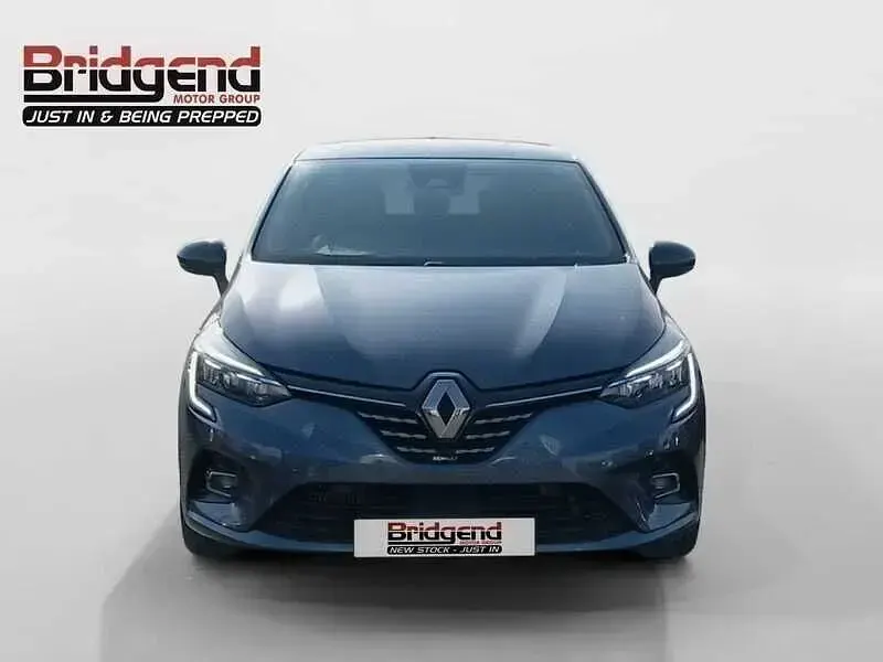 Used Renault Clio SE 90 HP (66 kW) 2022 Grey Hatchback