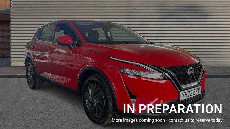 Red Used 2022 Nissan Qashqai Acenta Premium SUV | £15,684 (Super price) - Image 1/4