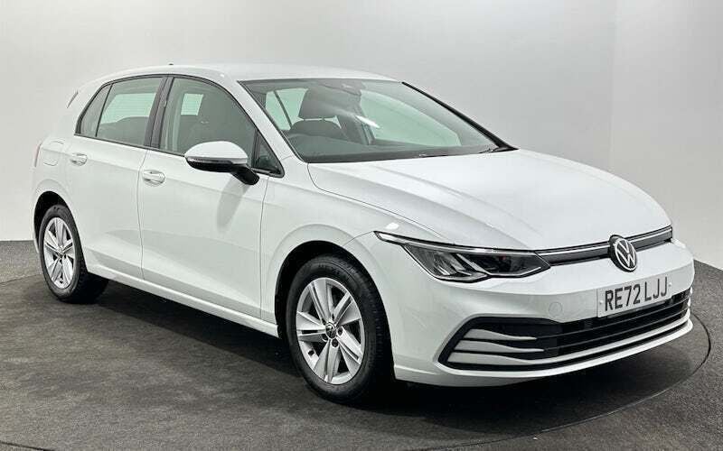 Used 2024 VW Golf VIII Life Hatchback | £16,453 (Super price) - Image 1/3