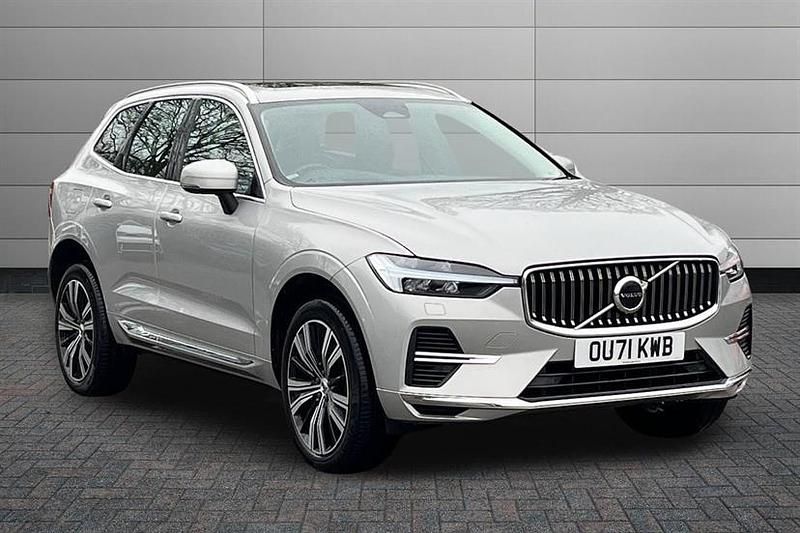Used Volvo XC60 Inscription 390 HP (286 kW) 2022 Silver SUV