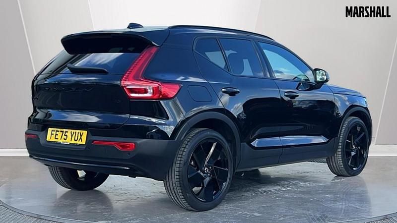 Usado Volvo XC40 Plus 163 CV (119 kW) 2025 Negro SUV