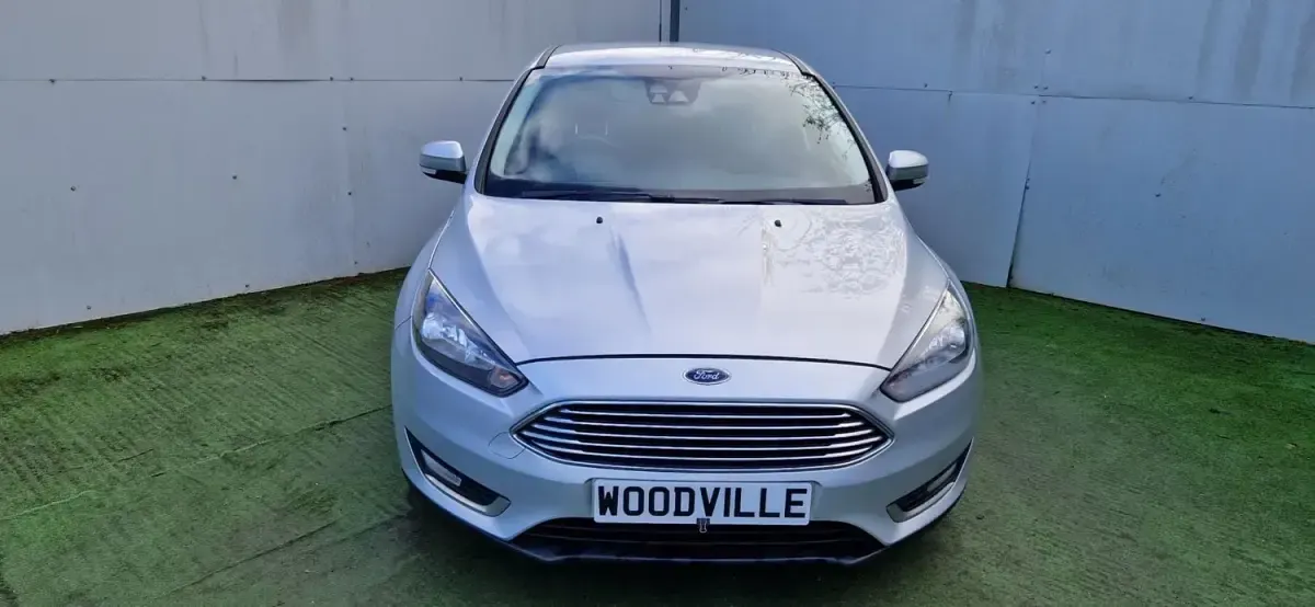 Używany Ford Focus Titanium 125 KM (91 kW) 2015 Srebrny Hatchback