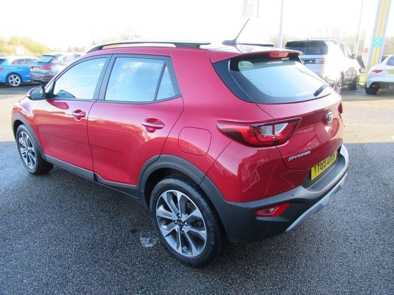 Used Kia Stonic 118 HP (86 kW) 2020 Red SUV